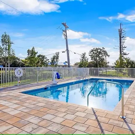 Gulf Access With Boat Slip, Heated Saltwater Pool, Dog-Friendly-Bacino Vista #306 - Roelens Villa